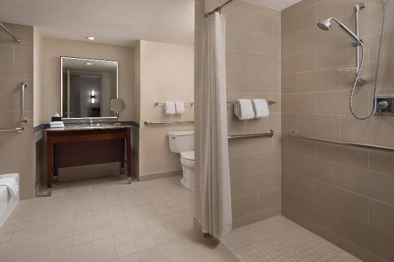 Люкс Executive Кровать Кинг, The Westin Reston Heights