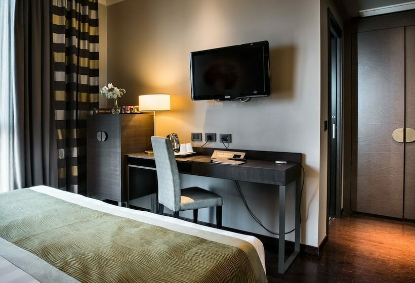 اتاق سوپریور, Uptown Palace