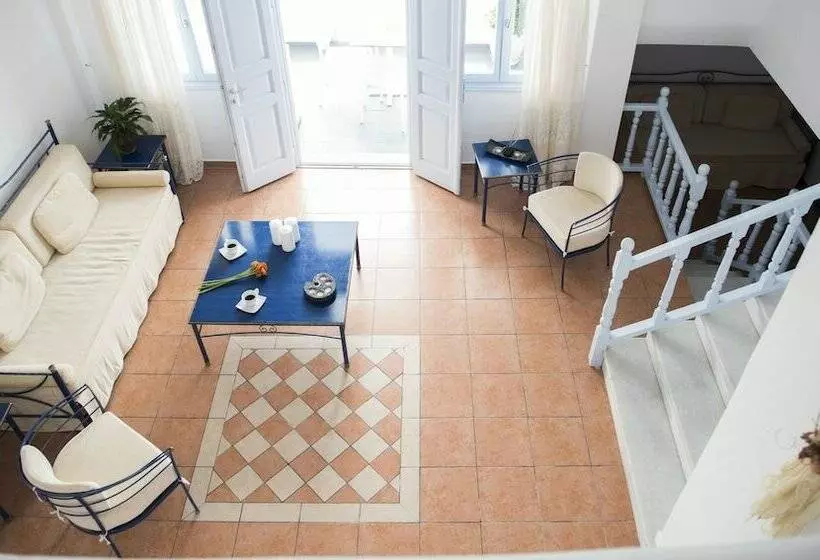 سوئیت با چشمانداز, Kastro Suites