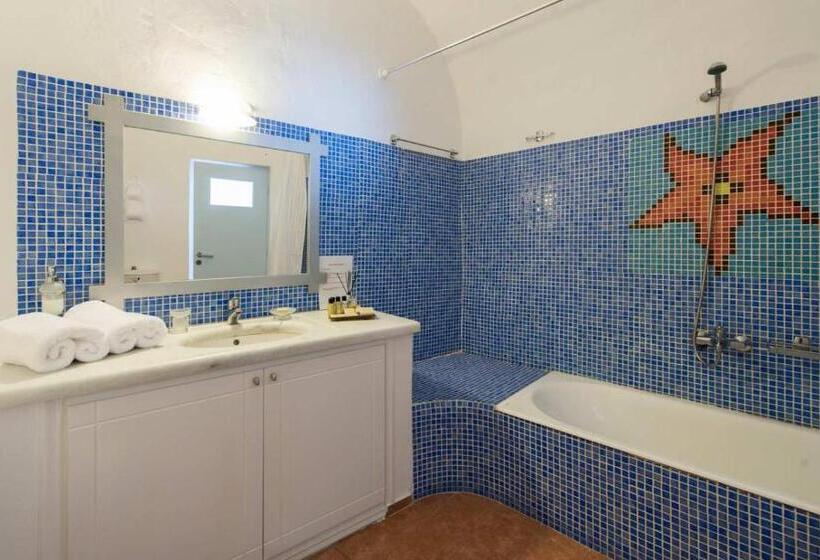 Полулюкс, Kastro Suites