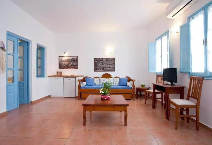 سوییت خانوادگی, Kastro Suites