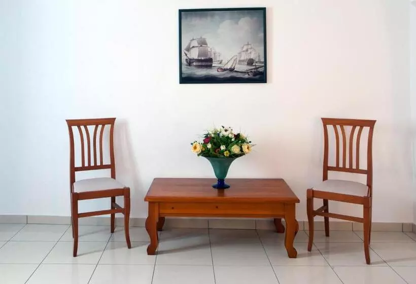 اتاق خانوادگی, Kastro Suites