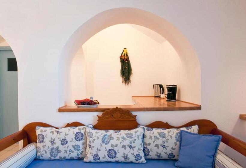 Семейный Номер, Kastro Suites