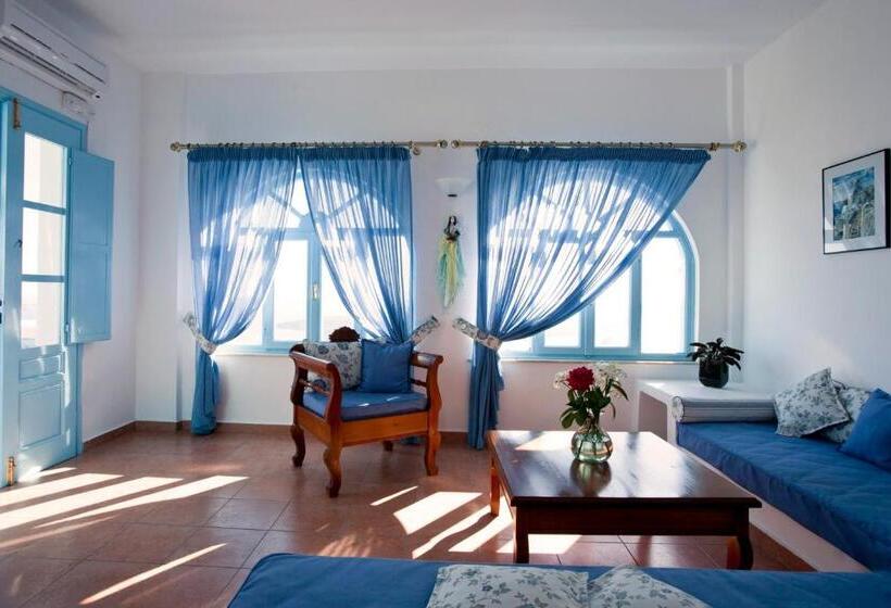 Superior suite with view, Kastro Suites