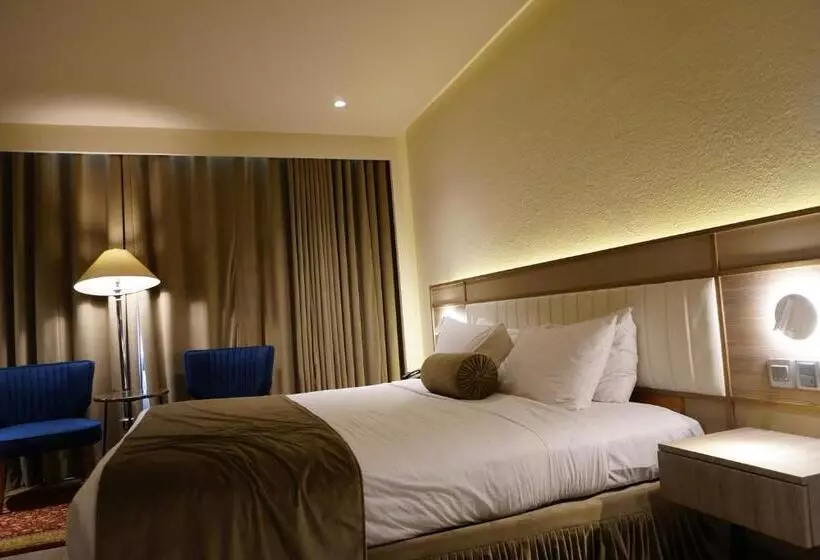 Standard-huone, Regent Plaza Hotel & Convention Centre