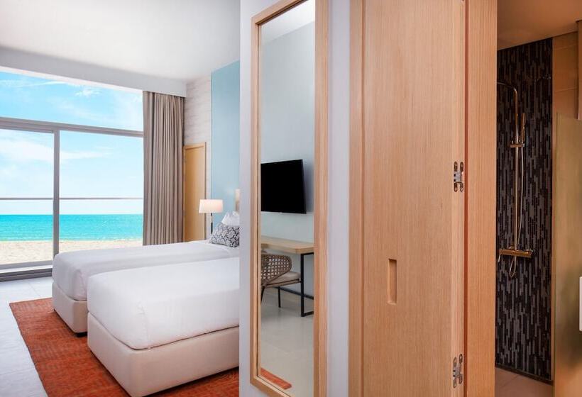 Семейный Номер Вид на Море, Centara Mirage Beach Resort Dubai