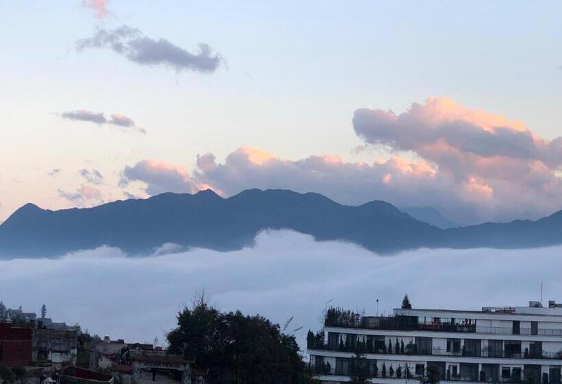 اتاق استاندارد با چشمانداز کوهستان, Black Hmong View