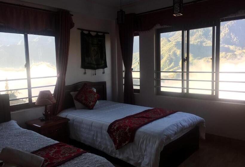 اتاق خانوادگی با چشمانداز کوه, Black Hmong View