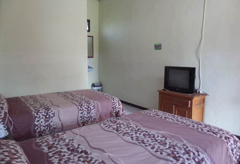 패밀리 룸, Bromo Permai 1