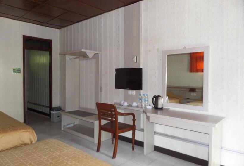 디럭스 트리플 룸, Bromo Permai 1