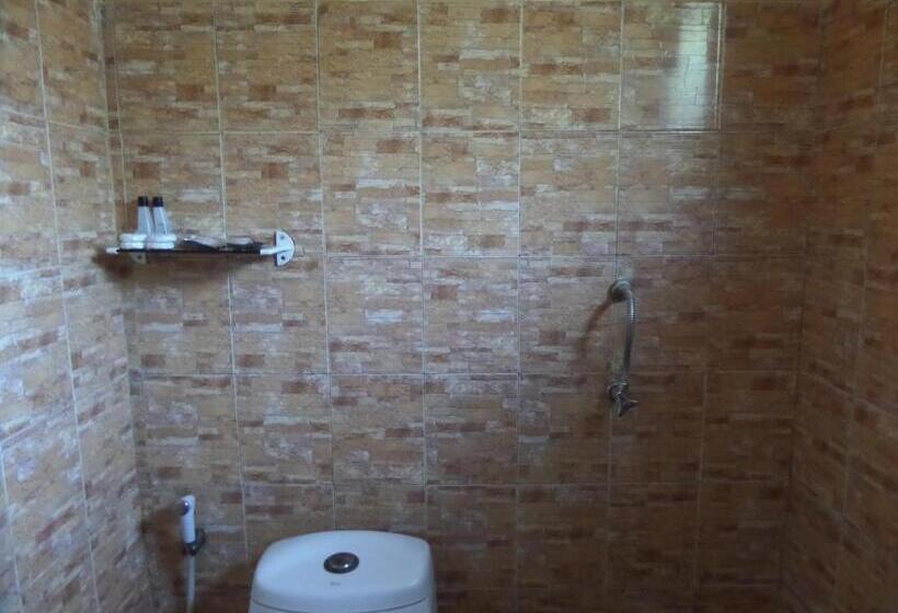 패밀리 룸, Bromo Permai 1