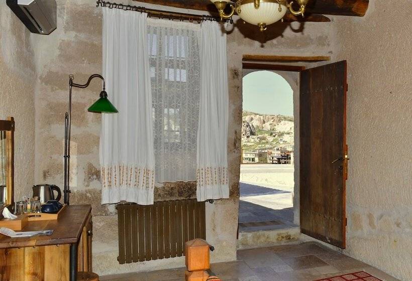 سوییت جونیور, Kelebek Special Cave Hotel & Spa