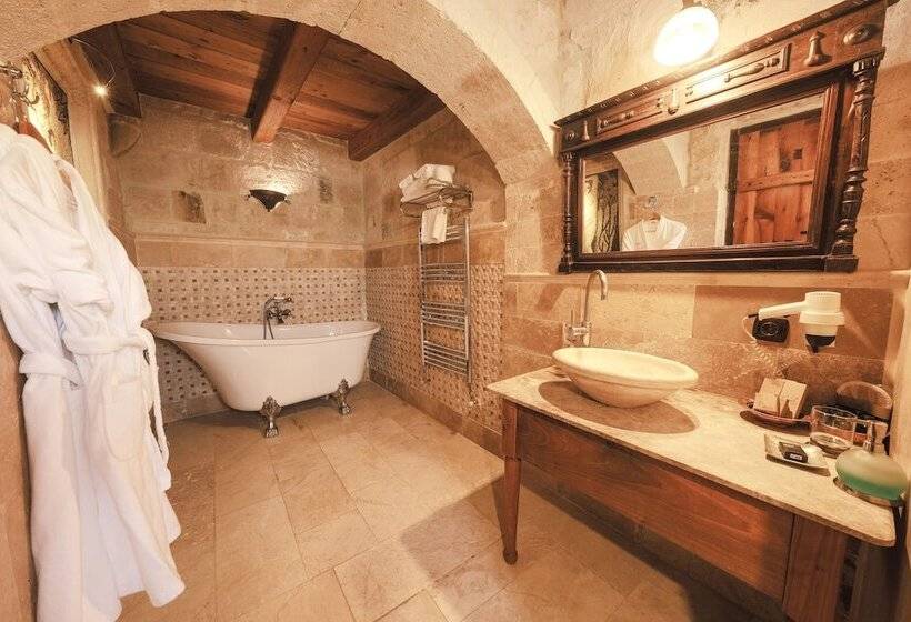 سوئیت با تخت بزرگ, Kelebek Special Cave Hotel & Spa