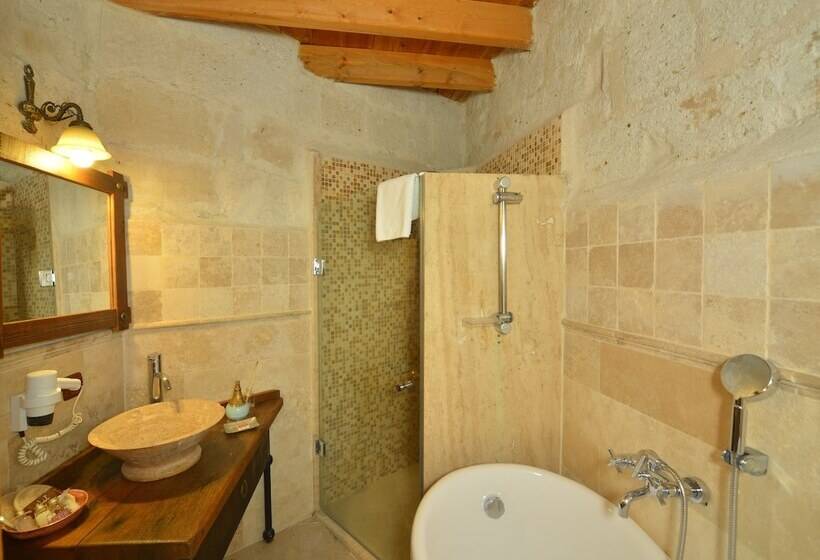 سوئیت با تخت بزرگ, Kelebek Special Cave Hotel & Spa