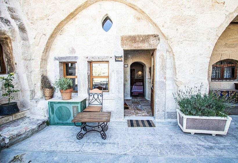 اتاق خانوادگی, Kelebek Special Cave Hotel & Spa