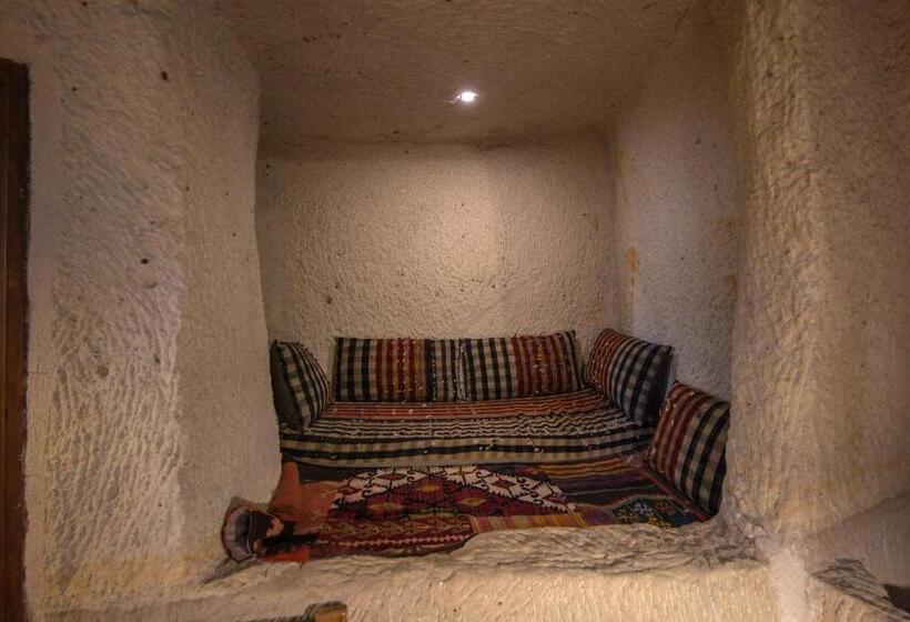 اتاق خانوادگی, Kelebek Special Cave Hotel & Spa