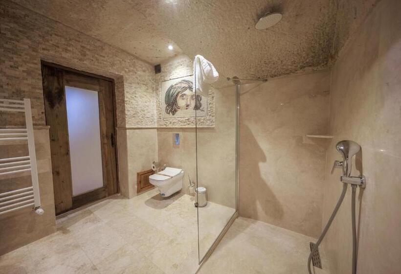 Полулюкс, Kelebek Special Cave Hotel & Spa
