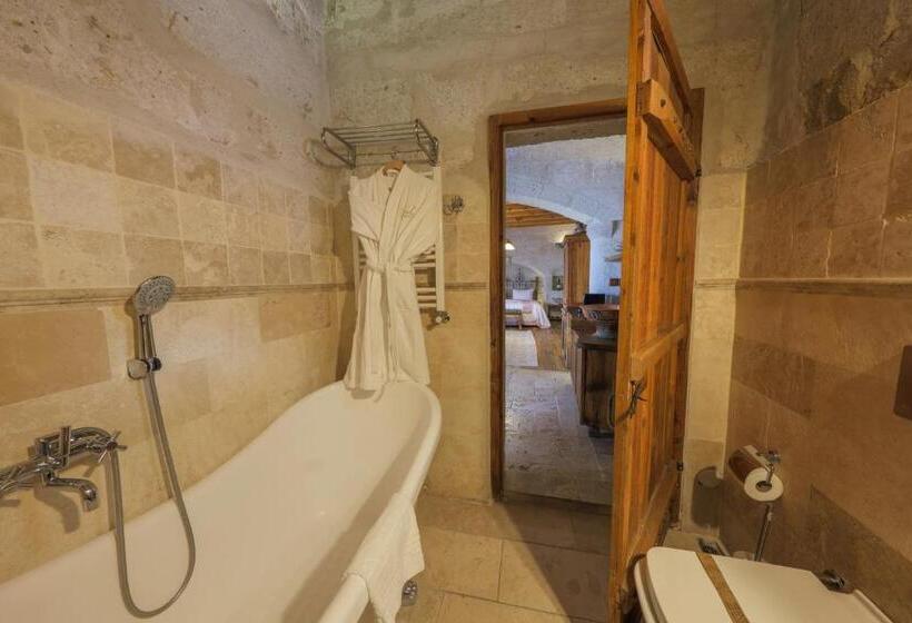 سوئیت با تخت بزرگ, Kelebek Special Cave Hotel & Spa