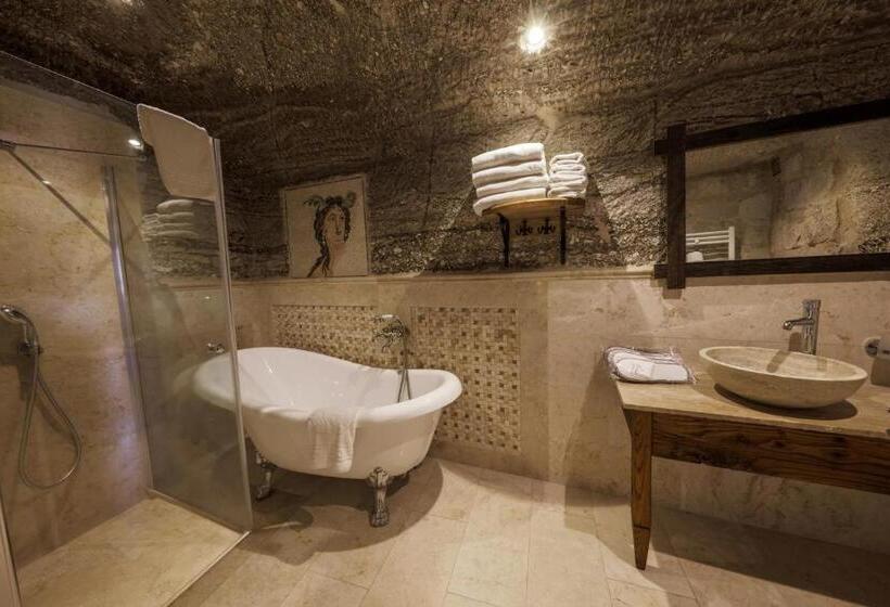 اتاق خانوادگی, Kelebek Special Cave Hotel & Spa