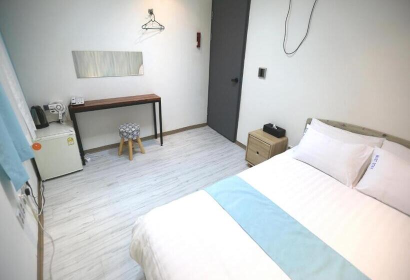 标准间, Must Stay Hotel Myeongdong