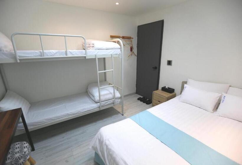 家庭间, Must Stay Hotel Myeongdong
