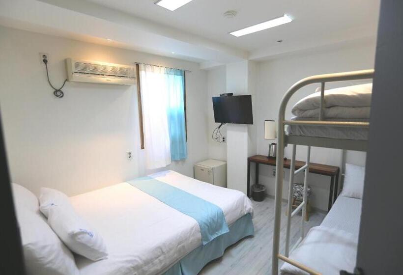 家庭间, Must Stay Hotel Myeongdong