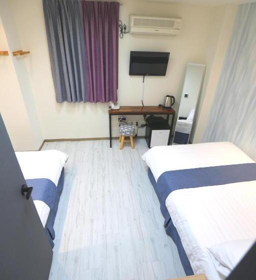 标准三人间, Must Stay Hotel Myeongdong