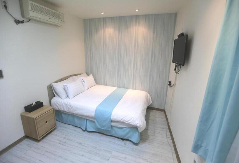 标准间, Must Stay Hotel Myeongdong