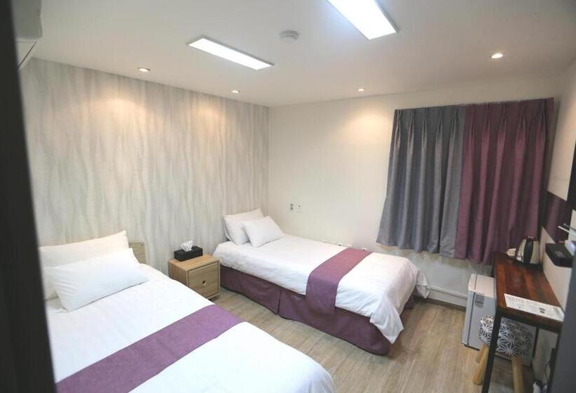 スタンダードルーム, Must Stay Hotel Myeongdong