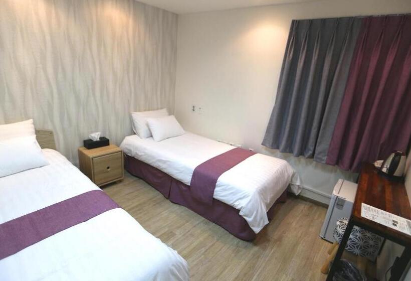 标准间, Must Stay Hotel Myeongdong