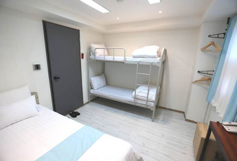 家庭间, Must Stay Hotel Myeongdong