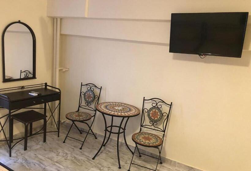 شقة غرفة واحدة, Nikolakakis Rooms Lavrio