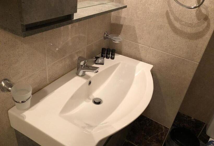 شقة غرفة واحدة, Nikolakakis Rooms Lavrio