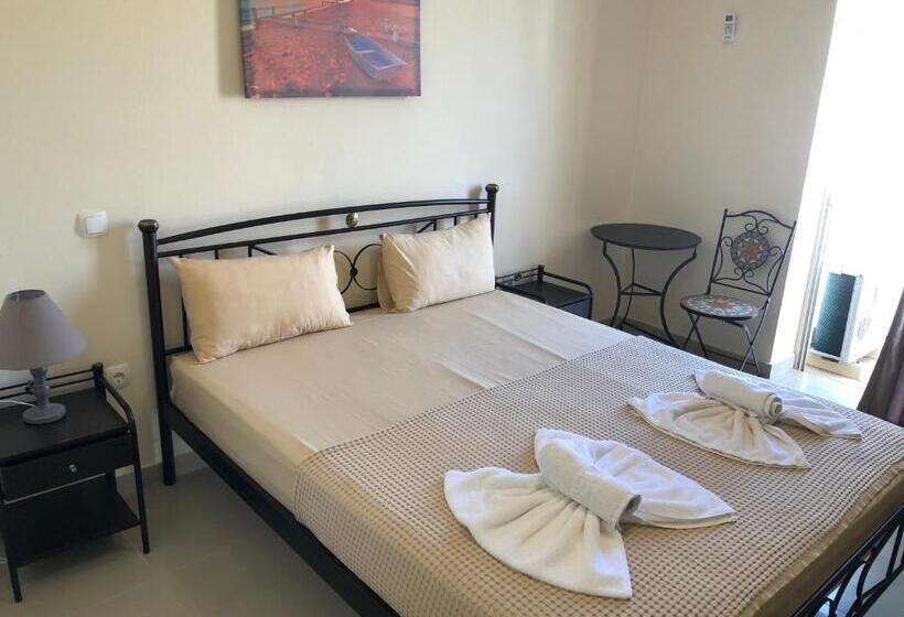 شقة غرفة واحدة, Nikolakakis Rooms Lavrio