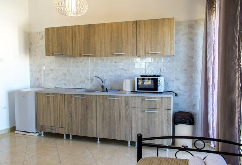 آپارتمان 3 خوابه, Nikolakakis Rooms Lavrio