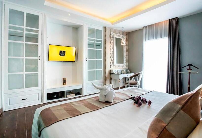 디럭스 룸, Savero Hotel Depok