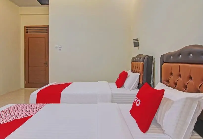 デラックスルーム, Capital O 90643 Suri Guest House Syariah