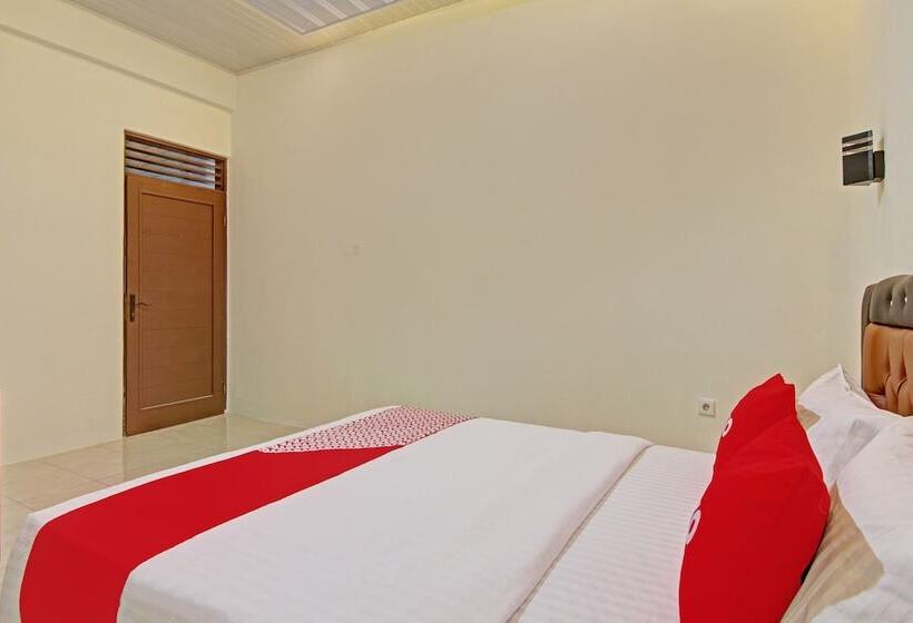 디럭스 룸, Capital O 90643 Suri Guest House Syariah