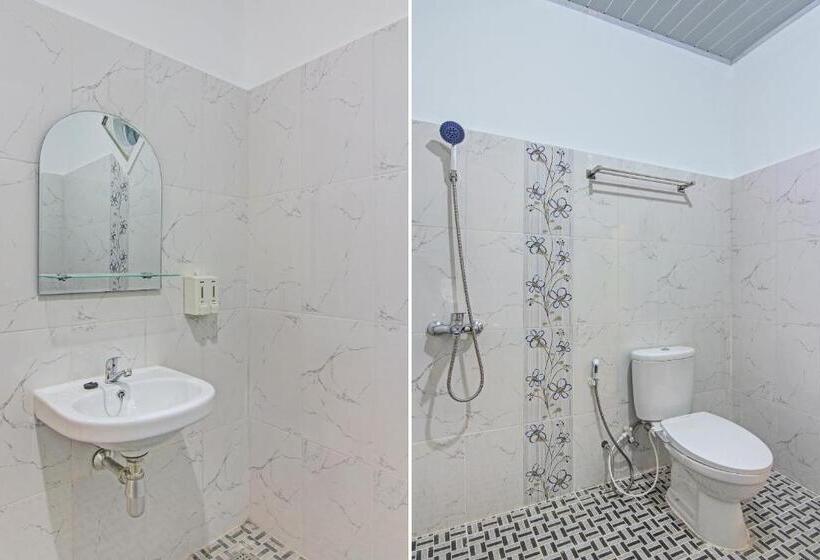 디럭스 룸, Capital O 90643 Suri Guest House Syariah