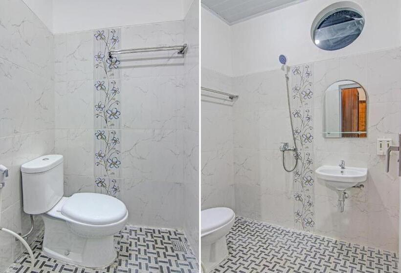 디럭스 룸, Capital O 90643 Suri Guest House Syariah