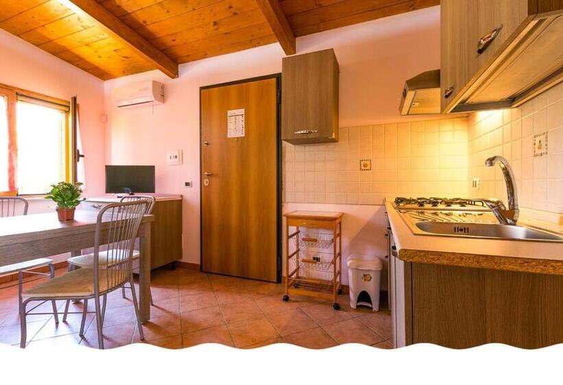 Дом 2 Спальни, Freedom Village