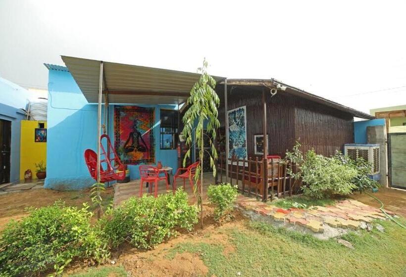 Трехместный Номер Классика, Oyo 82477 Drishyam