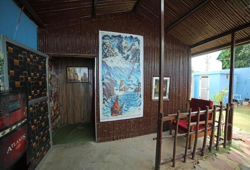Трехместный Номер Классика, Oyo 82477 Drishyam