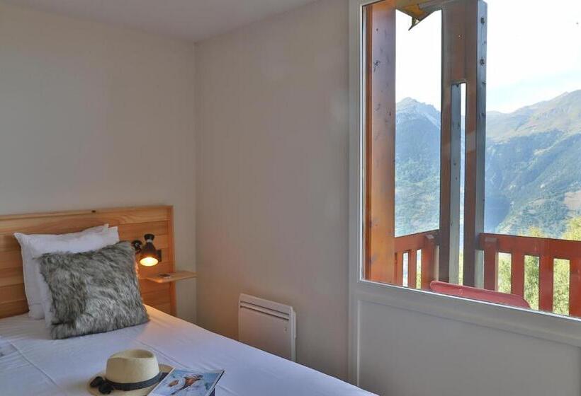 غرفة عائلية, Sowell Family La Lauziere