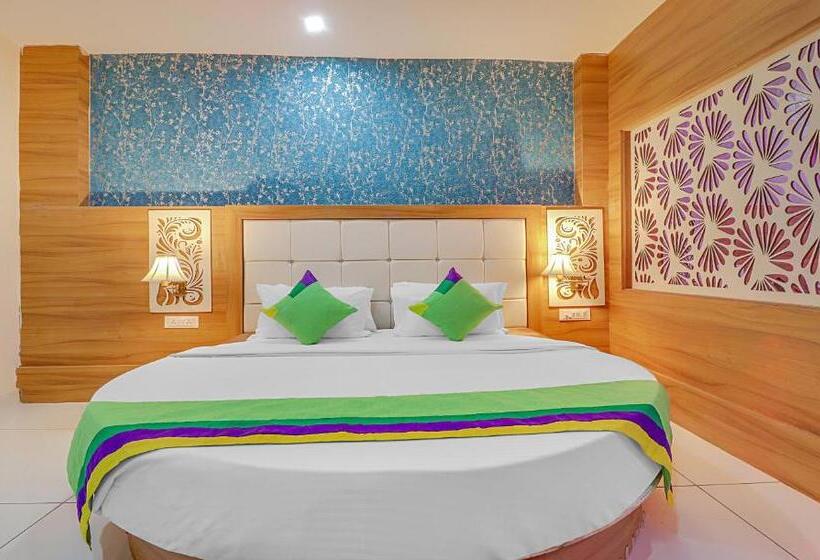 Deluxe Rum Bergsutsikt, Treebo Tropical Roots, Bhupatwala Haridwar