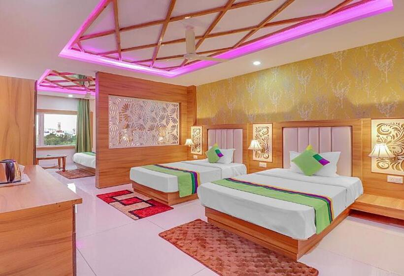 Superiorrum Bergsutsikt, Treebo Tropical Roots, Bhupatwala Haridwar