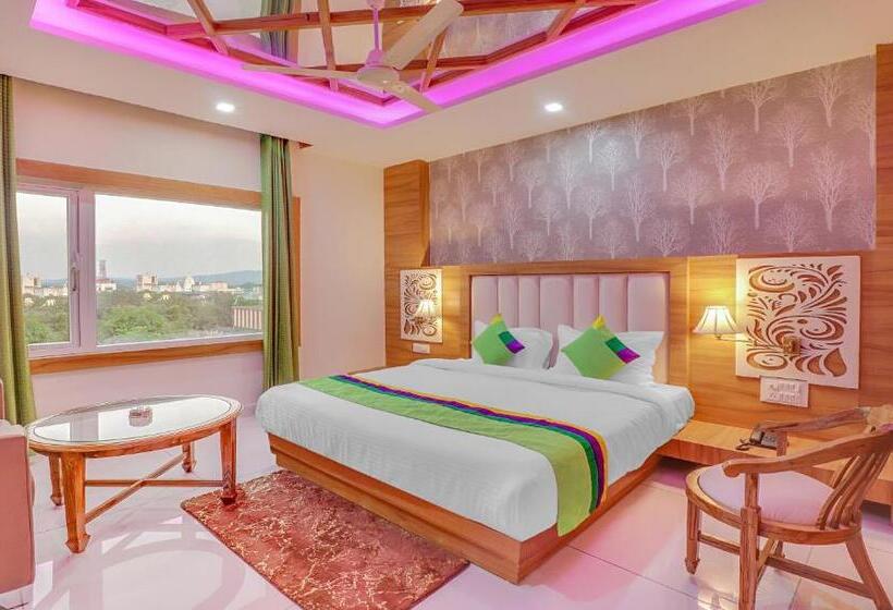 Superiorrum Bergsutsikt, Treebo Tropical Roots, Bhupatwala Haridwar