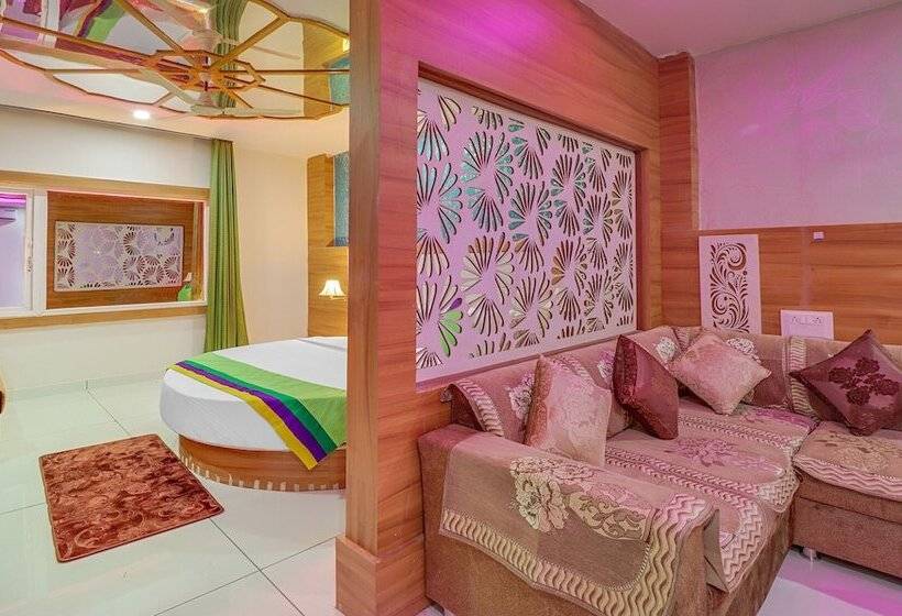 Deluxe Rum Bergsutsikt, Treebo Tropical Roots, Bhupatwala Haridwar