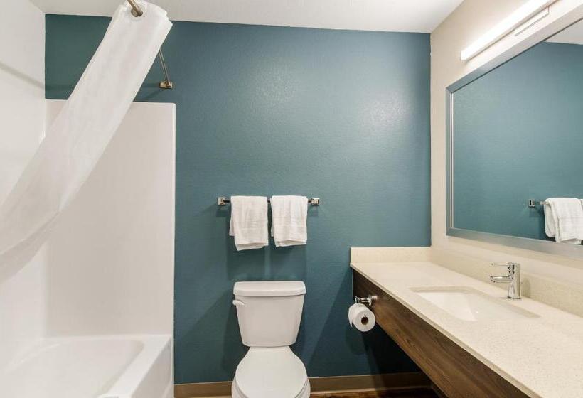 带大床的标准间, Woodspring Suites Thornton North Denver