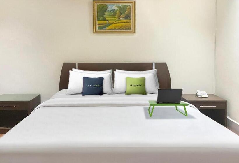 اتاق سوپریور, Urbanview Hotel Mulia Indah Palopo